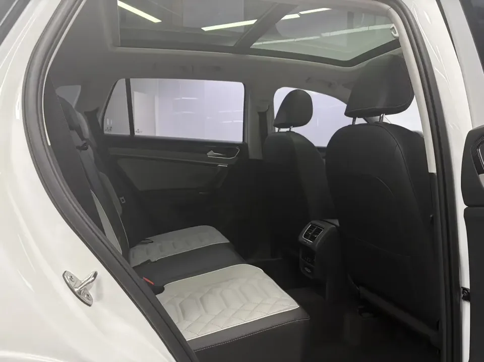 Volkswagen Tayron Tanyue 2023 280TSI 2WD Luxury Plus Advanced Edition 2022 — thumbnail 5