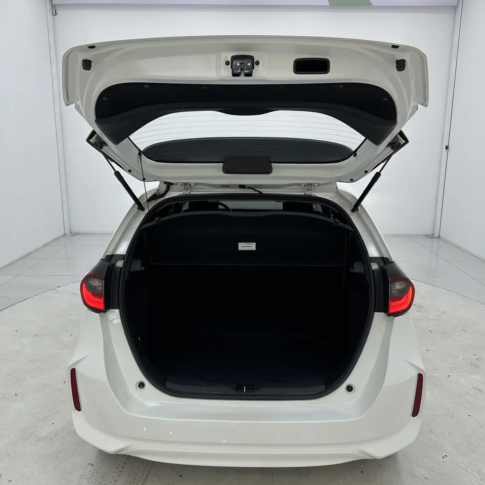 Honda FIT Fit 2021 1.5L CVT Trend Run Pro Edition 2022 — миниатюра 5