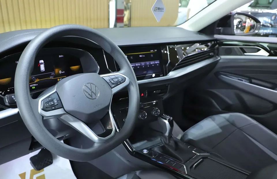 Volkswagen Passat Passat 2025 280TSI Business Edition 2025 — thumbnail 4