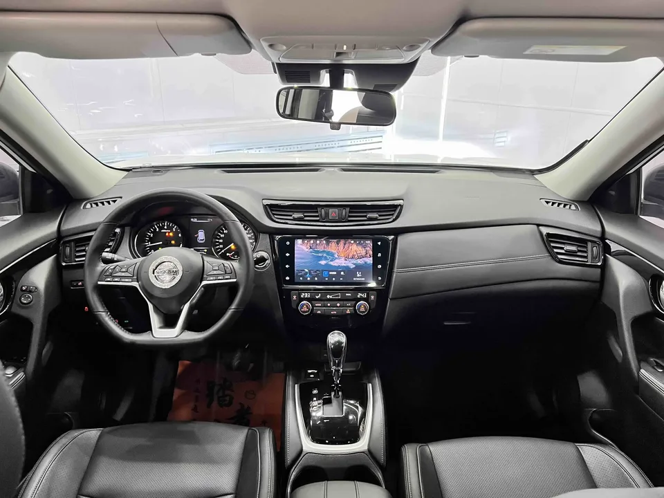 Nissan X-Trail Qijun 2023 Classic Edition 2.0L 2WD Smart Comfort Edition 2023 — миниатюра 4
