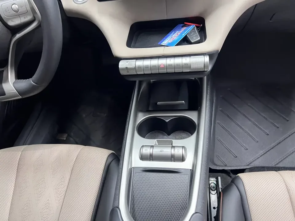 BYD Dolphin dolphin 2024 Glory Edition 420km Freedom Edition 2025 — thumbnail 4