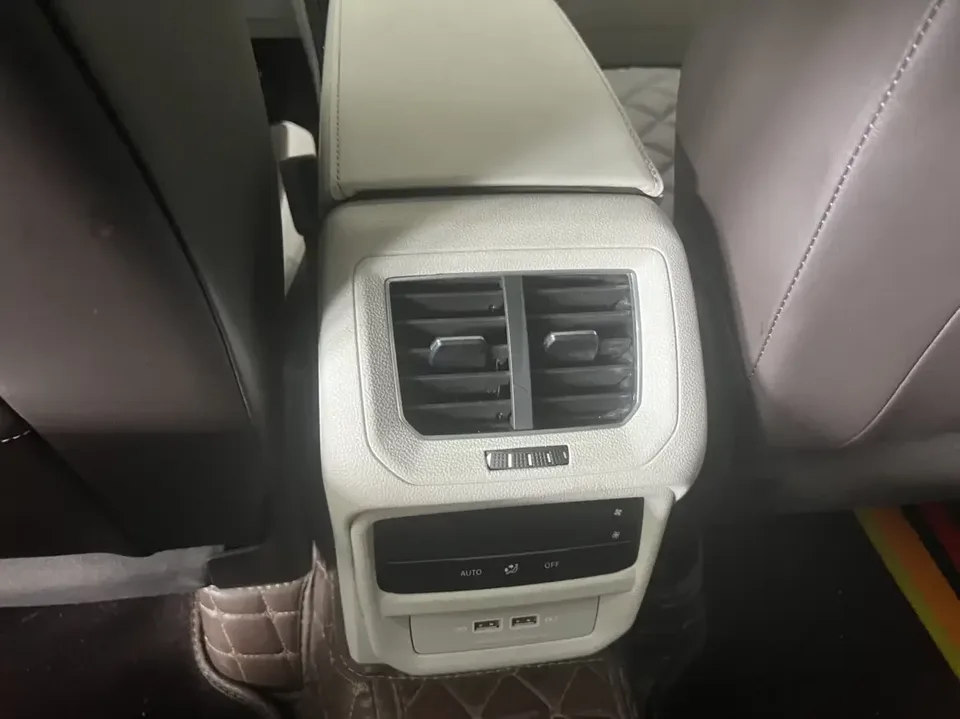 Volkswagen Tayron Tanyue 2023 280TSI 2WD Luxury Plus Advanced Edition 2022 — thumbnail 3