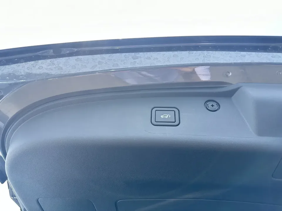 Changan CS75PLUS Changan CS75 PLUS 2023 The third generation 1.5T automatic pilot model 2023 — thumbnail 4