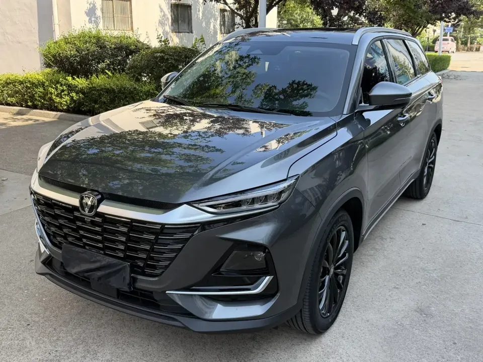 Changan CS75 Changan CS75 2026 PRO 1.5T DCT Premium 7-seater 2025 — photo 1, buy with delivery to Moscow