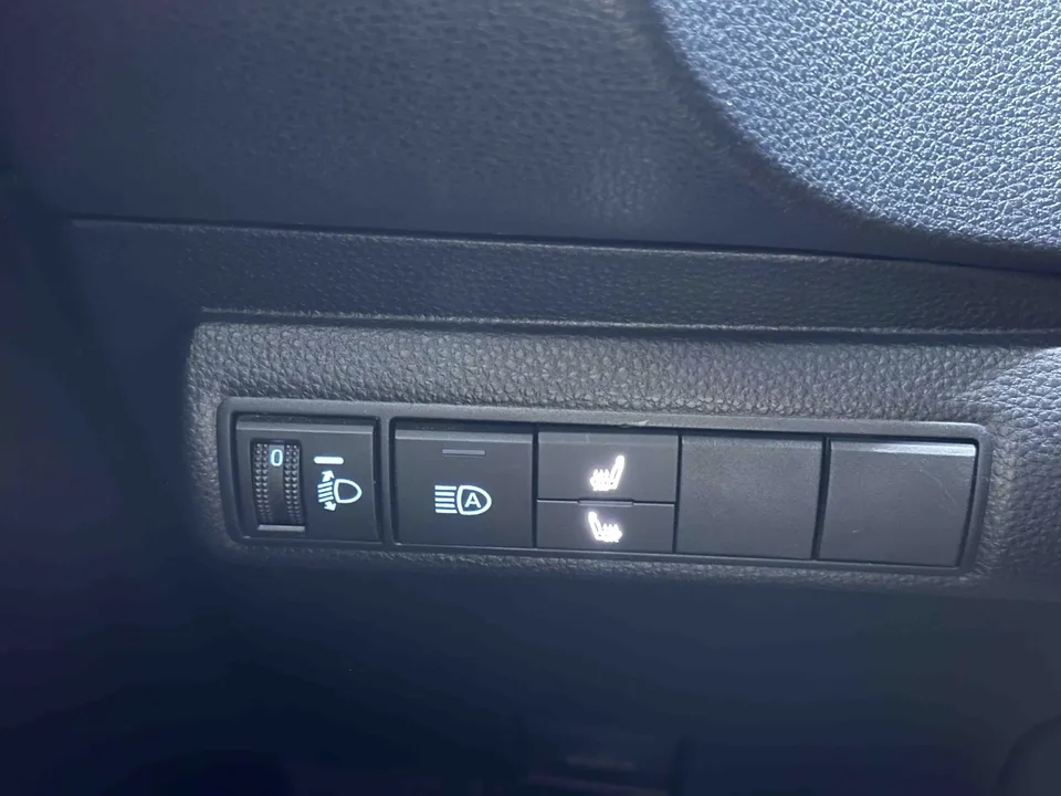Toyota Levin Lei Ling 2022 Dual Engine 1.8H E-CVT Sports Edition 2022 — thumbnail 5