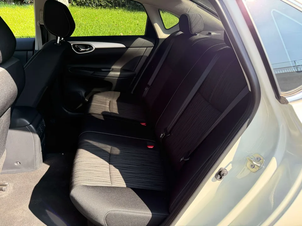 Nissan Sylphy Sylphy 2024 Classic 1.6L XE CVT Comfort Edition 2025 — thumbnail 4