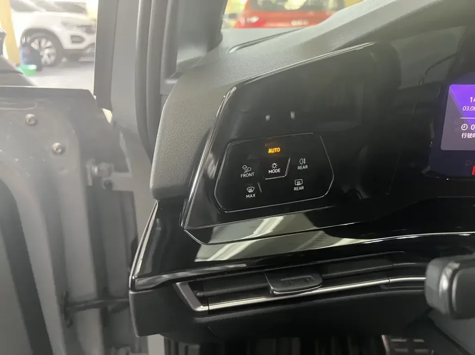 Volkswagen Golf golf 2021 280TSI DSG R-Line 2022 — thumbnail 4