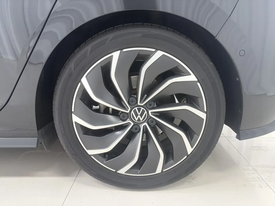 Volkswagen Golf golf 2023 280TSI DSG Pro facelift 2023 — thumbnail 3