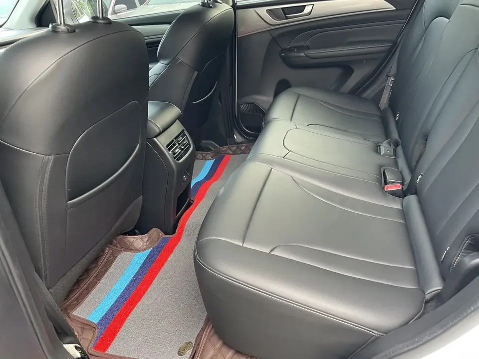 Haval M6 Haval M6 2021 PLUS 1.5T DCT Luxury Intelligent Connection 2023 — thumbnail 3
