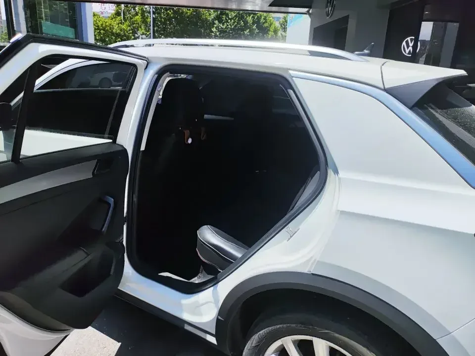 Volkswagen T-Roc TANG 2022 280TSI DSG 2WD Elite PLUS 2023 — thumbnail 2