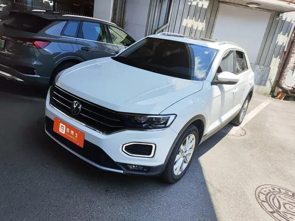 Volkswagen T-Roc TANG 2022 280TSI DSG 2WD Elite PLUS 2023 — photo 1, buy with delivery to Moscow