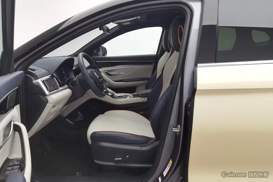 BYD Song PLUS DM Song PLUS DM 2021 DM-i 110KM 2WD Flagship 2022 — thumbnail 5