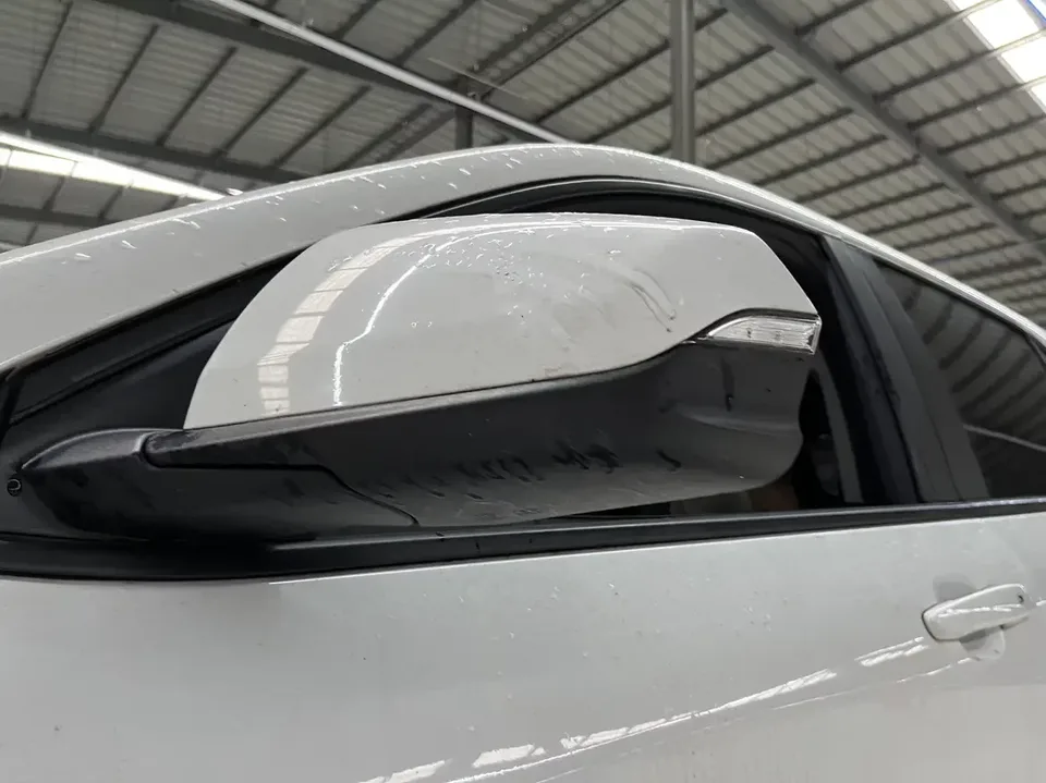 Chevrolet Equinox explorer 2022 535T Chijie Edition 2022 — миниатюра 3