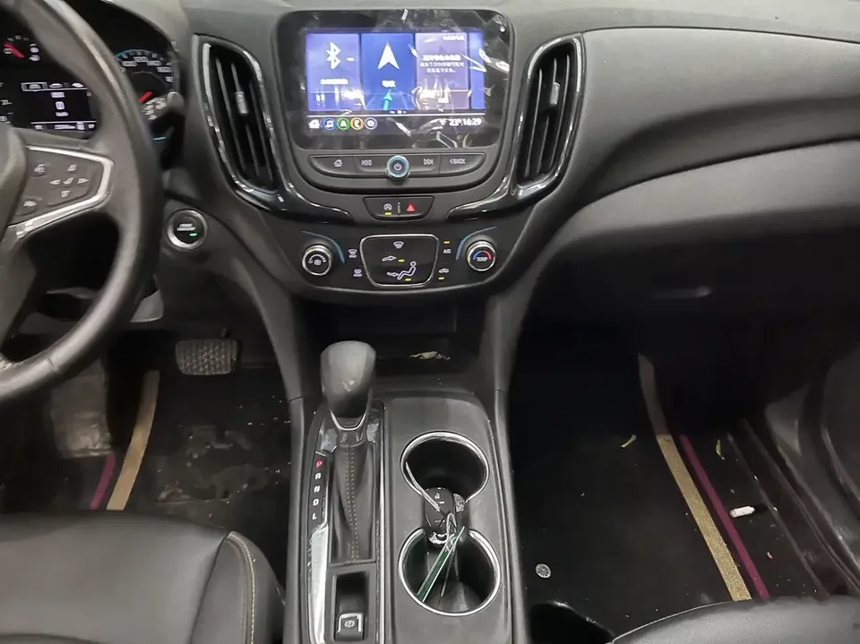 Chevrolet Equinox explorer 2022 535T Chijie Edition 2022 — миниатюра 4