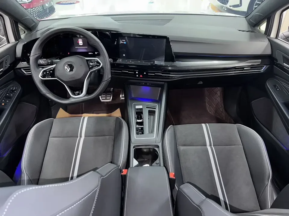 Volkswagen Golf golf 2021 280TSI DSG R-Line 2022 — thumbnail 3