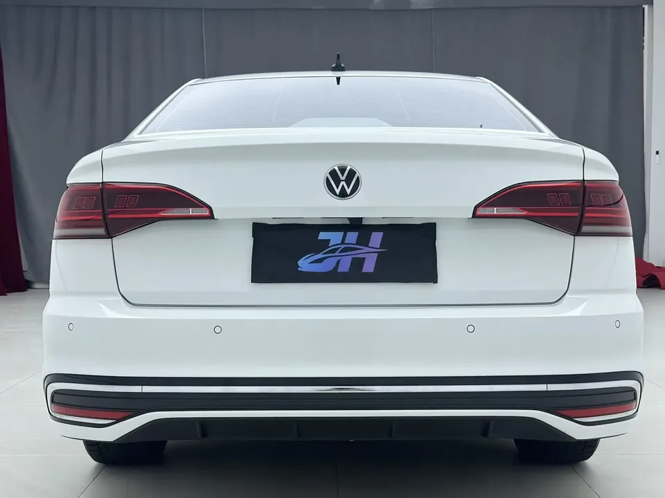 Volkswagen Bora Bora 2023 280TSI DSG Premium Edition 2022 — thumbnail 2