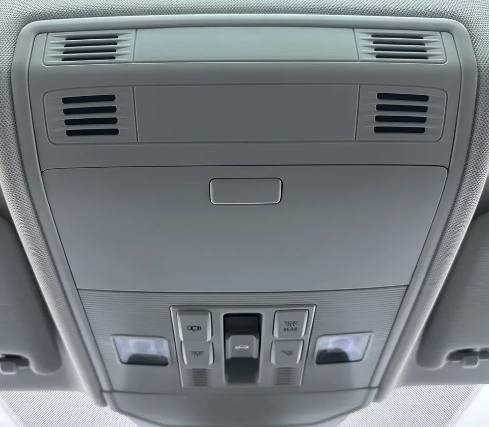Volkswagen Bora Bora 2023 280TSI DSG Premium Edition 2022 — thumbnail 3