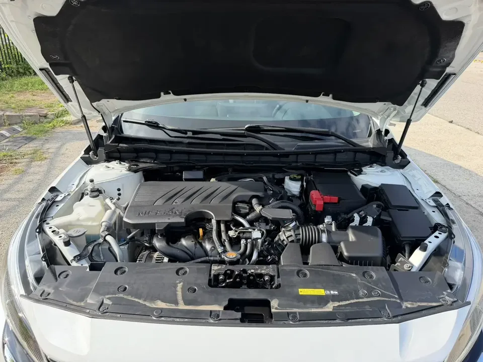 Nissan Altima Sound of nature 2022 2.0L XL-TLS Enjoy Edition 2023 — thumbnail 3