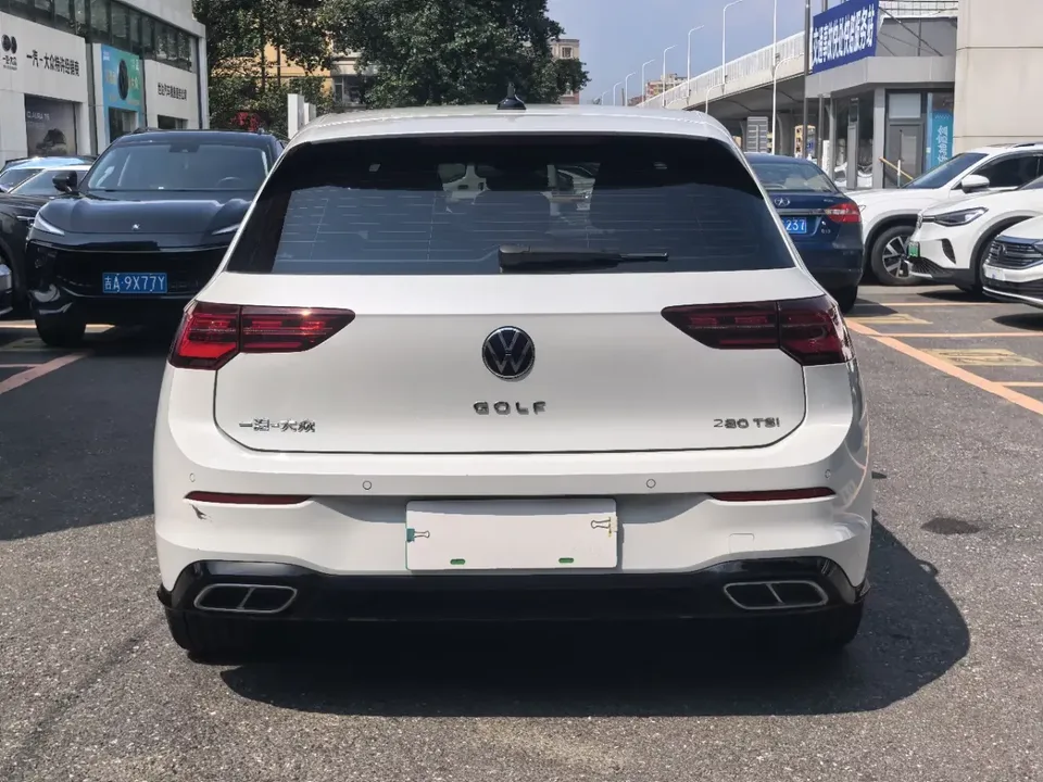 Volkswagen Golf golf 2021 280TSI DSG R-Line 2022 — thumbnail 2