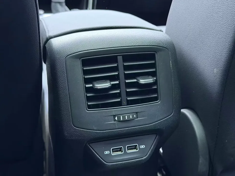 Volkswagen T-Roc TANG 2022 280TSI DSG 2WD Comfort PLUS 2022 — thumbnail 3