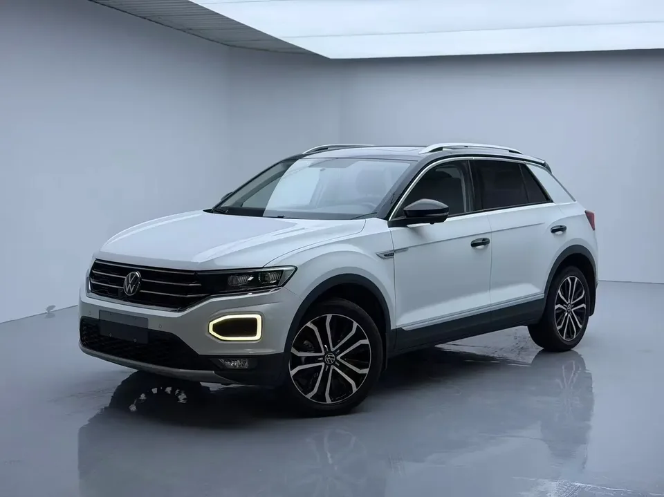 Volkswagen T-Roc TANG 2022 280TSI DSG 2WD Comfort PLUS 2022 — photo 1, buy with delivery to Moscow