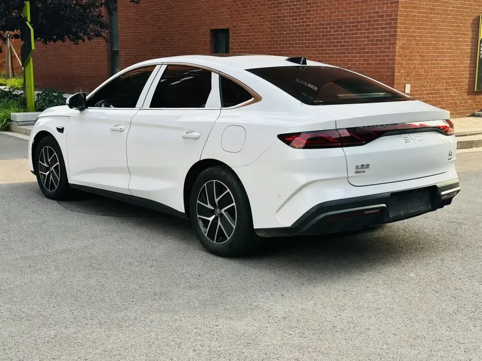 BYD Qin L DM Qin L DM 2025 Intelligent Driving Edition DM-i 120KM Leading Edition 2025 — thumbnail 2