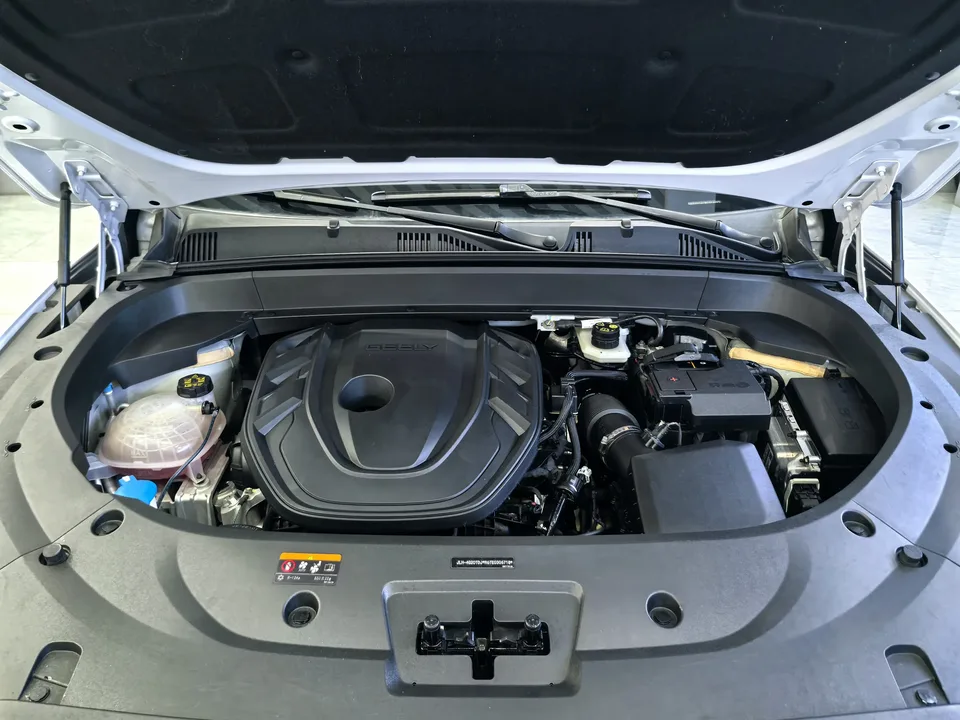 Geely Monjaro Xingyue L 2024 2.0TD DCT EVO 2WD Changfeng Edition 2024 — thumbnail 2
