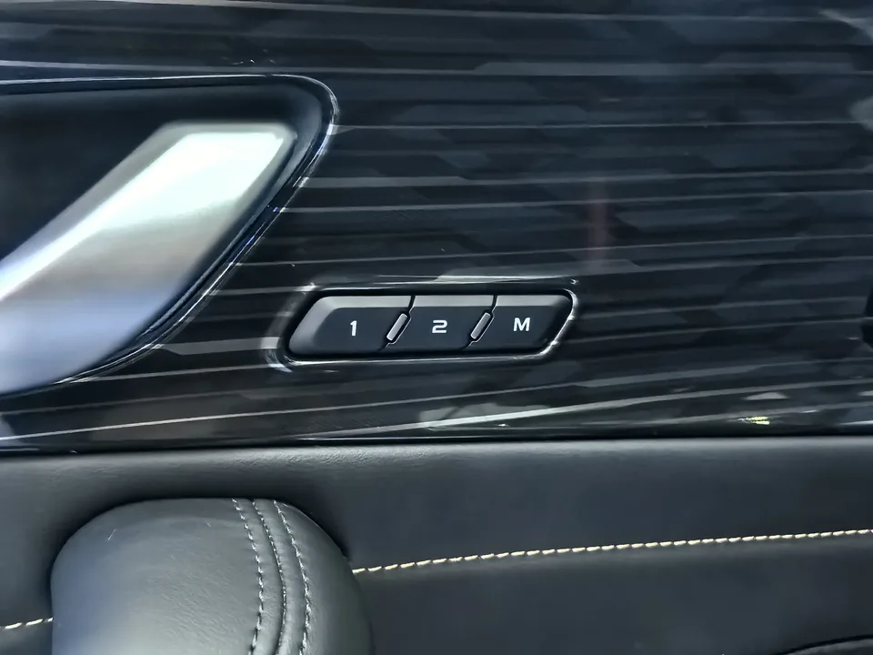 Geely Monjaro Xingyue L 2024 2.0TD DCT EVO 2WD Changfeng Edition 2024 — thumbnail 3