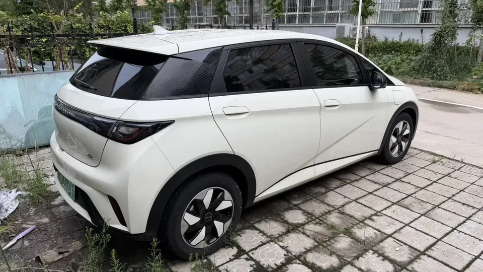 BYD Dolphin dolphin 2025 420KM Free Edition 2025 — thumbnail 4