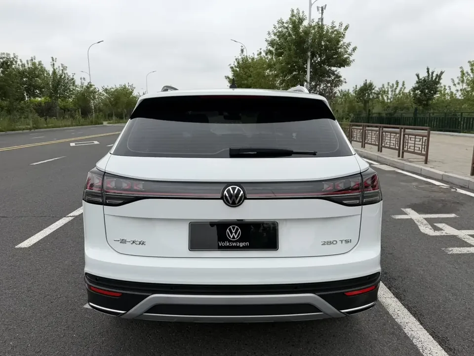 Volkswagen Tayron Tanyue 2023 280TSI 2WD Luxury Plus Advanced Edition 2022 — thumbnail 2