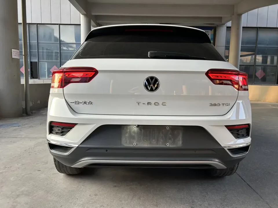 Volkswagen T-Roc TANG 2022 280TSI DSG 2WD Elite PLUS 2022 — thumbnail 2