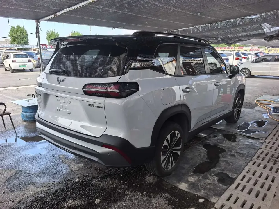 Wuling Starlight 560 PHEV Starlight 560 PHEV 2026 125km Luxury 2026 — thumbnail 2