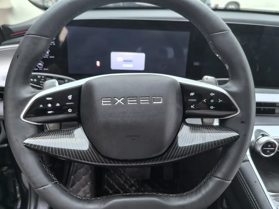 Exeed TXL Stars in the clouds 2025 300T 2WD King Edition 2025 — thumbnail 4