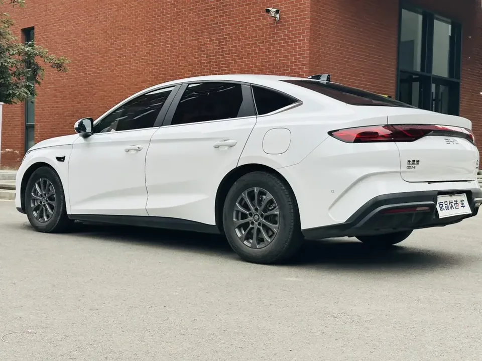 BYD Qin L DM Qin L DM 2025 Intelligent Driving Edition DM-i 80KM Leading Edition 2025 — thumbnail 2
