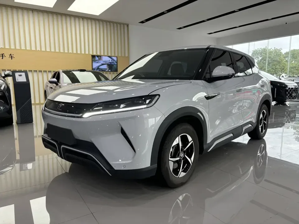 BYD Yuan Up Yuan UP 2024 401KM Leading Type 2024 — photo 1, buy with delivery to Moscow