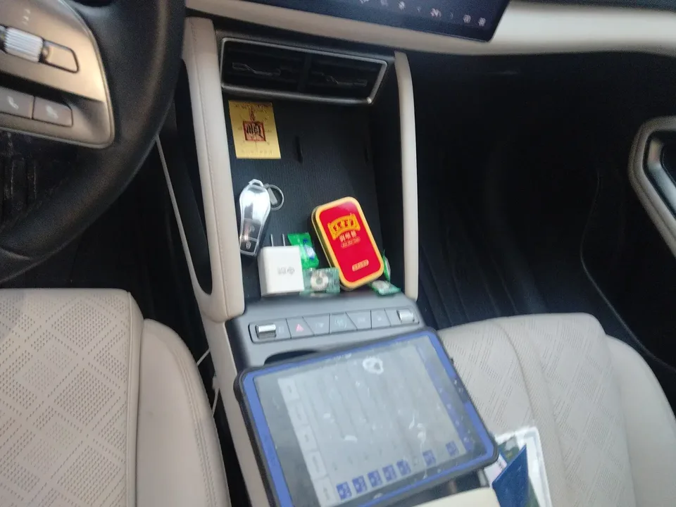 BYD Yuan Up Yuan UP 2025 Smart Driving Edition 401KM Vitality Edition 2025 — thumbnail 3