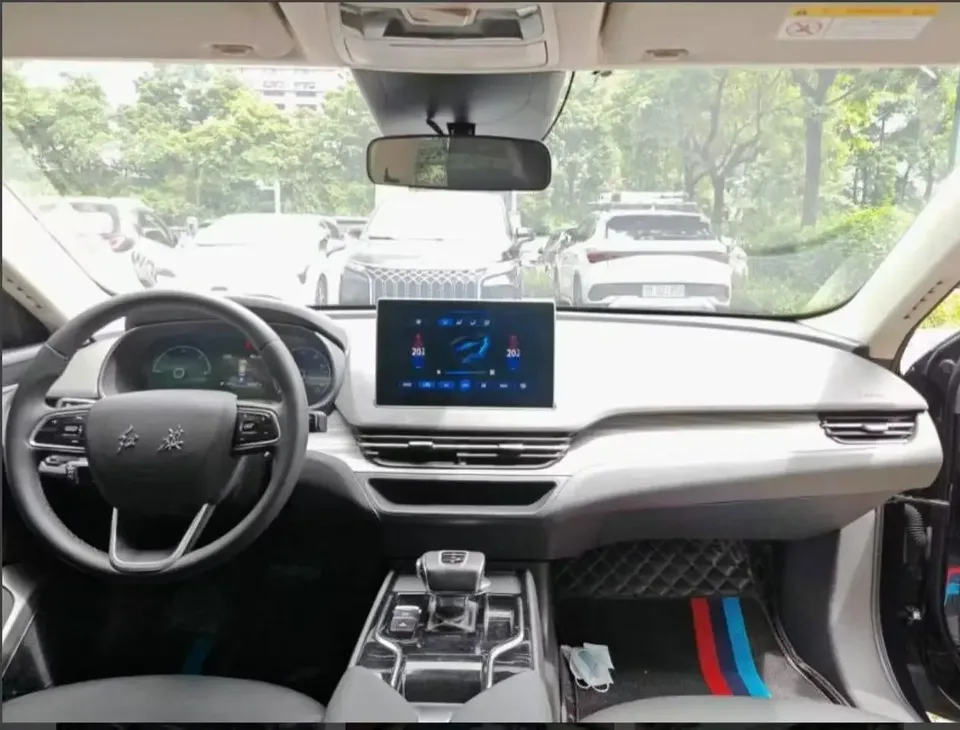 Hongqi E-QM5 Hongqi E-QM5 2023 620KM PLUS 2024 — thumbnail 3