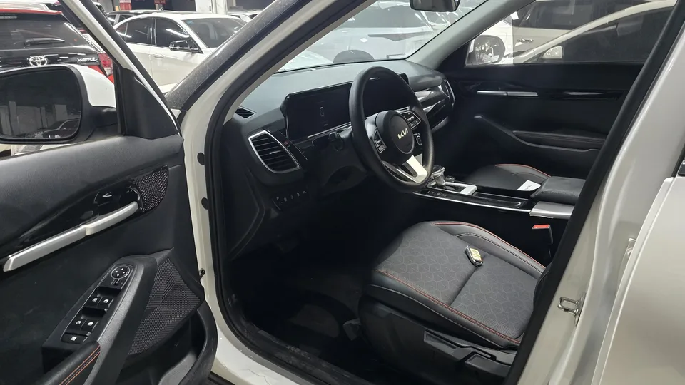 Kia Seltos Sethus 2023 1.5L IVT Deluxe Edition 2024 — миниатюра 3