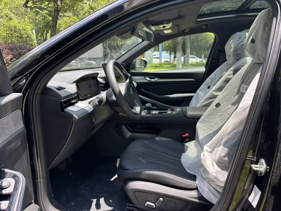 Geely Preface Xing Rui 2026 1.5T Dongfangyao Kunlun Edition 2026 — thumbnail 3