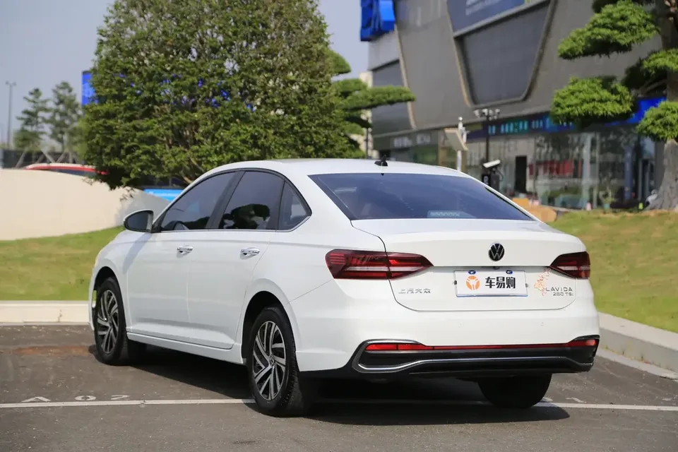 Volkswagen Lavida Lavida 2023 280TSI DSG Starry Sky Edition 2022 — thumbnail 2
