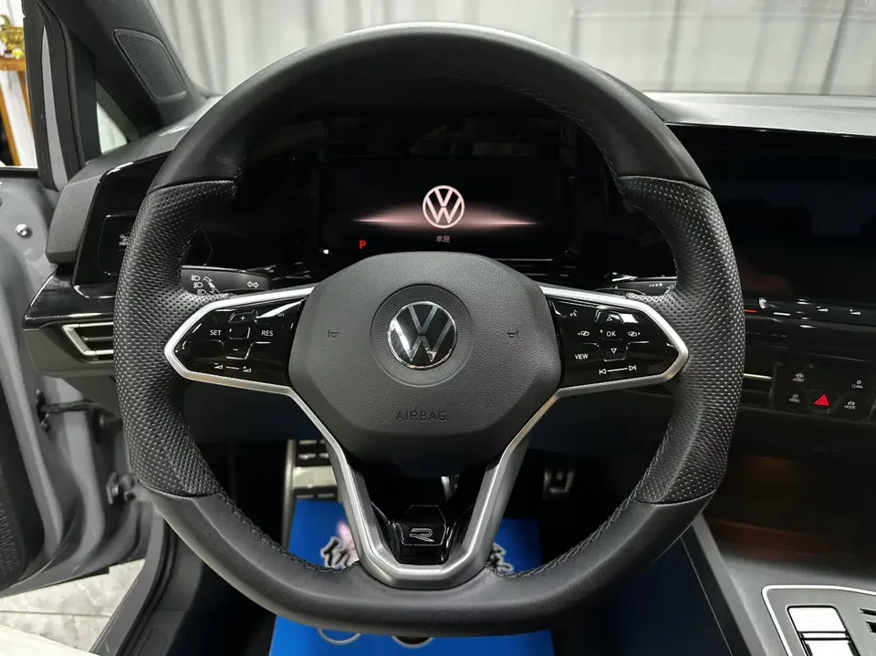 Volkswagen Golf golf 2023 280TSI DSG R-Line Lite 2022 — thumbnail 4