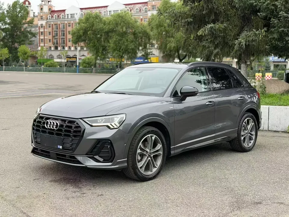 Audi Q3 Audi Q3 2022 35 TFSI Progressive Dynamic 2022 — photo 1, buy with delivery to Moscow