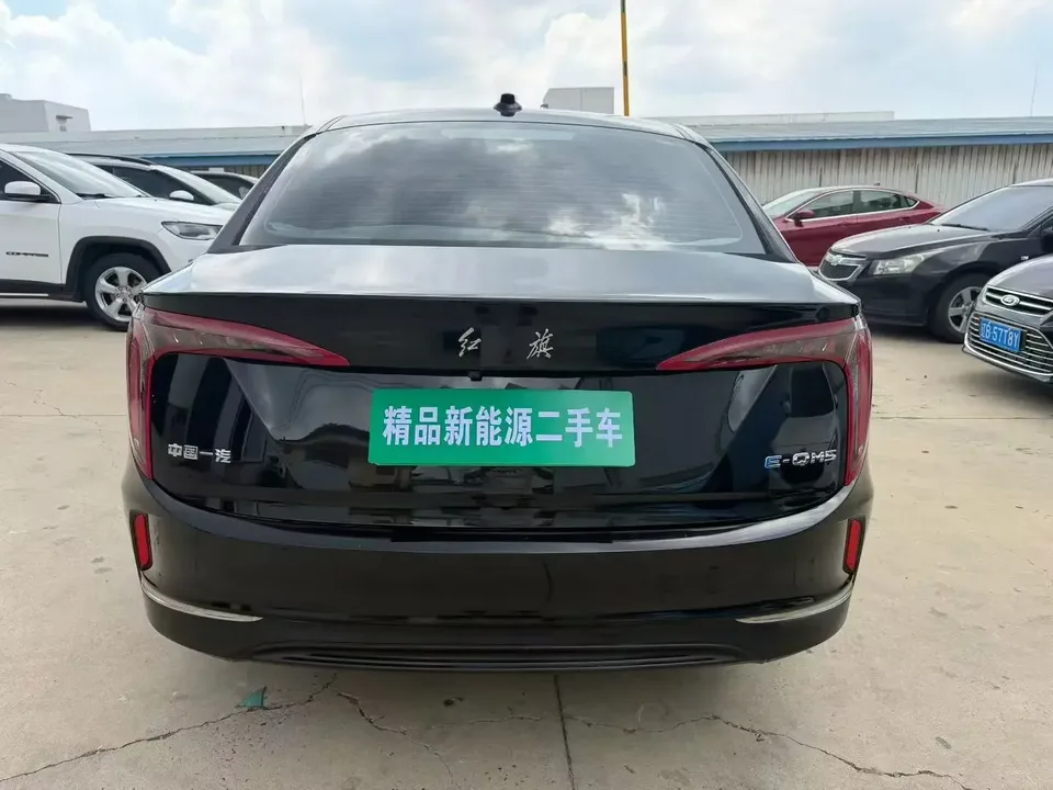 Hongqi E-QM5 Hongqi E-QM5 2022 Charging 431km LeXiang Edition 5-seater 2023 — thumbnail 2