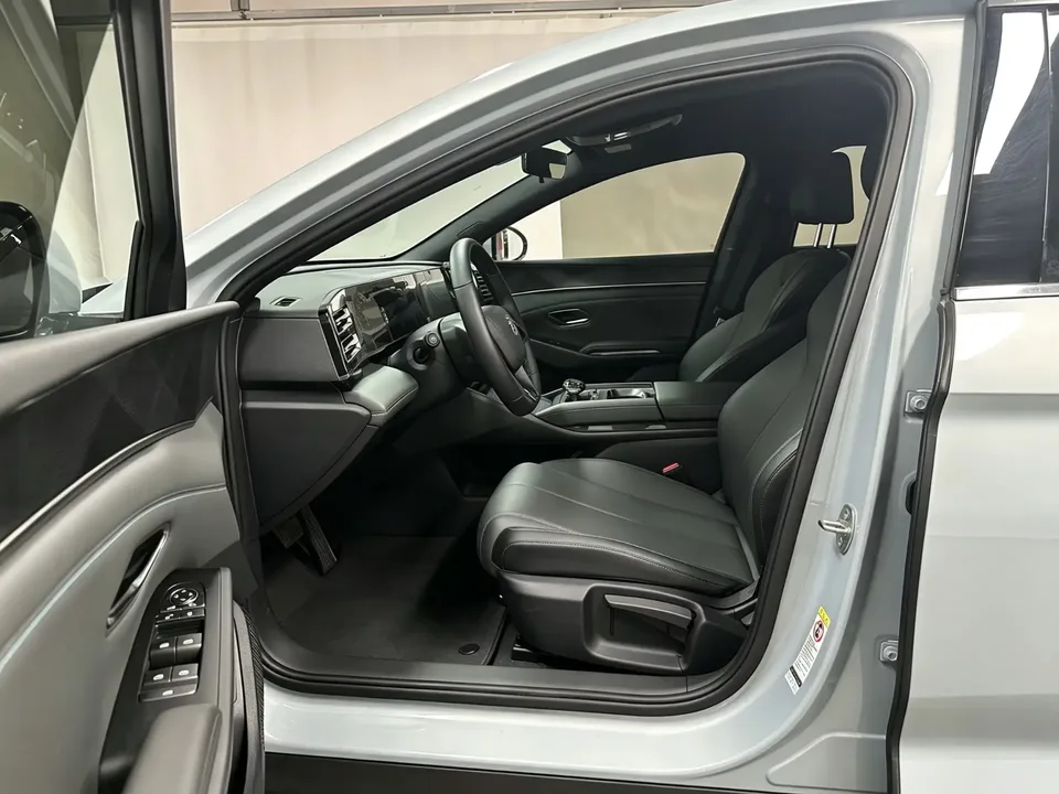 BYD Qin L DM Qin L DM 2024 DM-i 80KM Leading Type 2024 — thumbnail 5