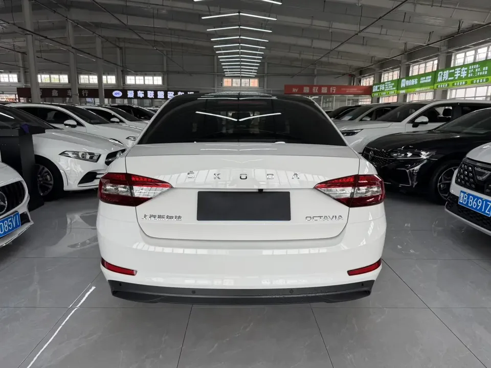 Skoda Octavia Octavia 2022 1.5L Automatic Comfort Edition 2022 — thumbnail 2