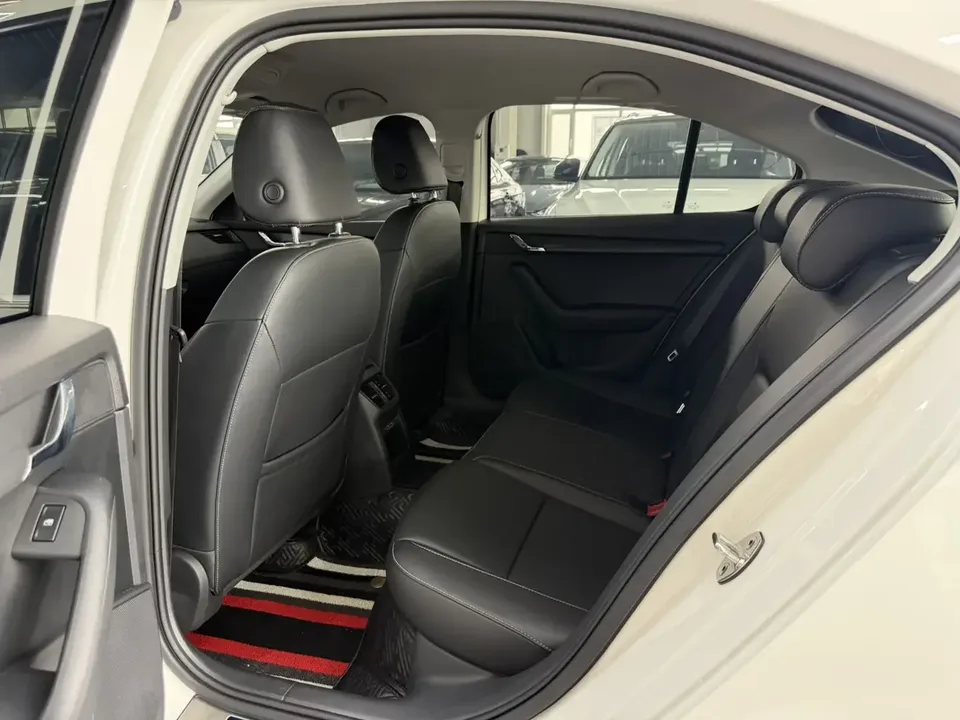 Skoda Octavia Octavia 2022 1.5L Automatic Comfort Edition 2022 — thumbnail 5