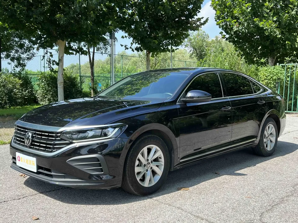 Volkswagen Passat Passat 2022 280TSI Business Edition 2022 — photo 1, buy with delivery to Moscow