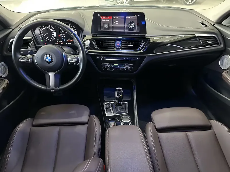 BMW 1 Series BMW 1 Series 2023 120i M Sport Night Edition 2023 — thumbnail 3