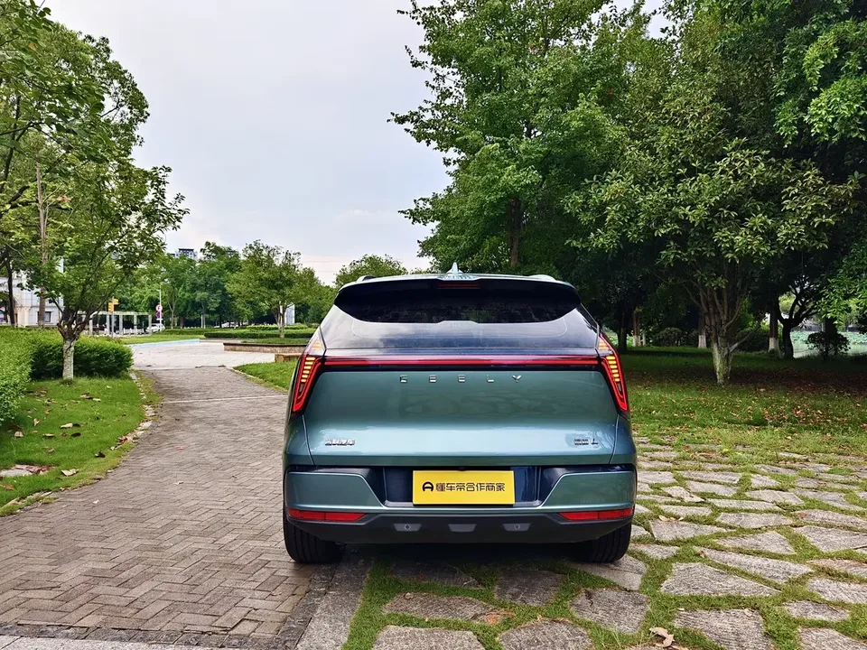 Geely Atlas L Boyue L 2025 Fourth generation 1.5TD DCT Sanhe 2025 — thumbnail 2