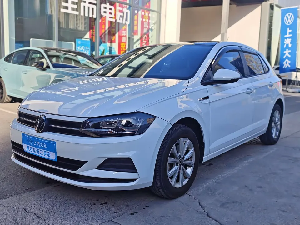 Volkswagen Polo Polo 2023 Plus 1.5L Automatic Colorful Technology Edition 2023 — photo 1, buy with delivery to Moscow